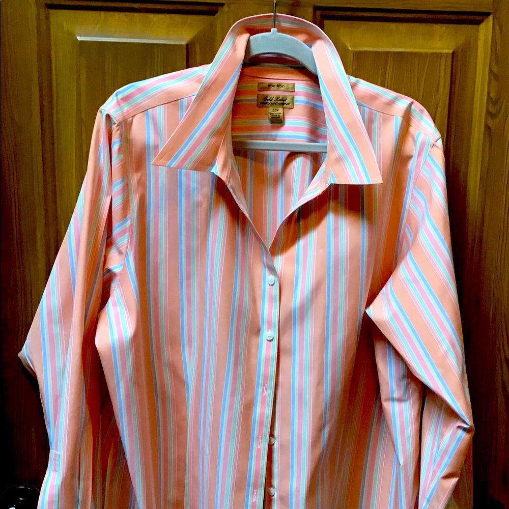 Gold label, Woman’s shirt